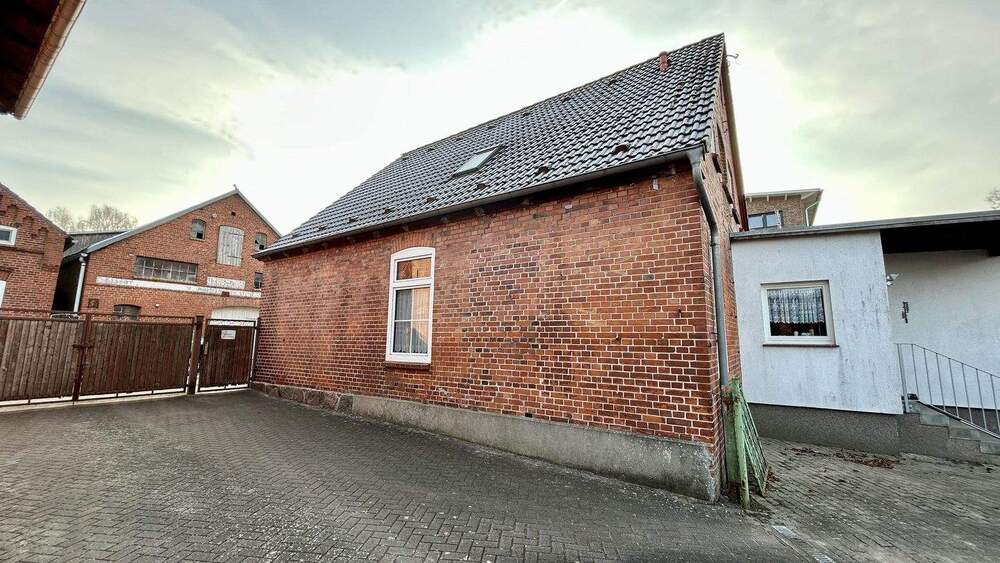Einfamilienhaus Schönberg - 5 Zimmer, 108 m&sup2;, 196.000&euro; | Angebot:25670099