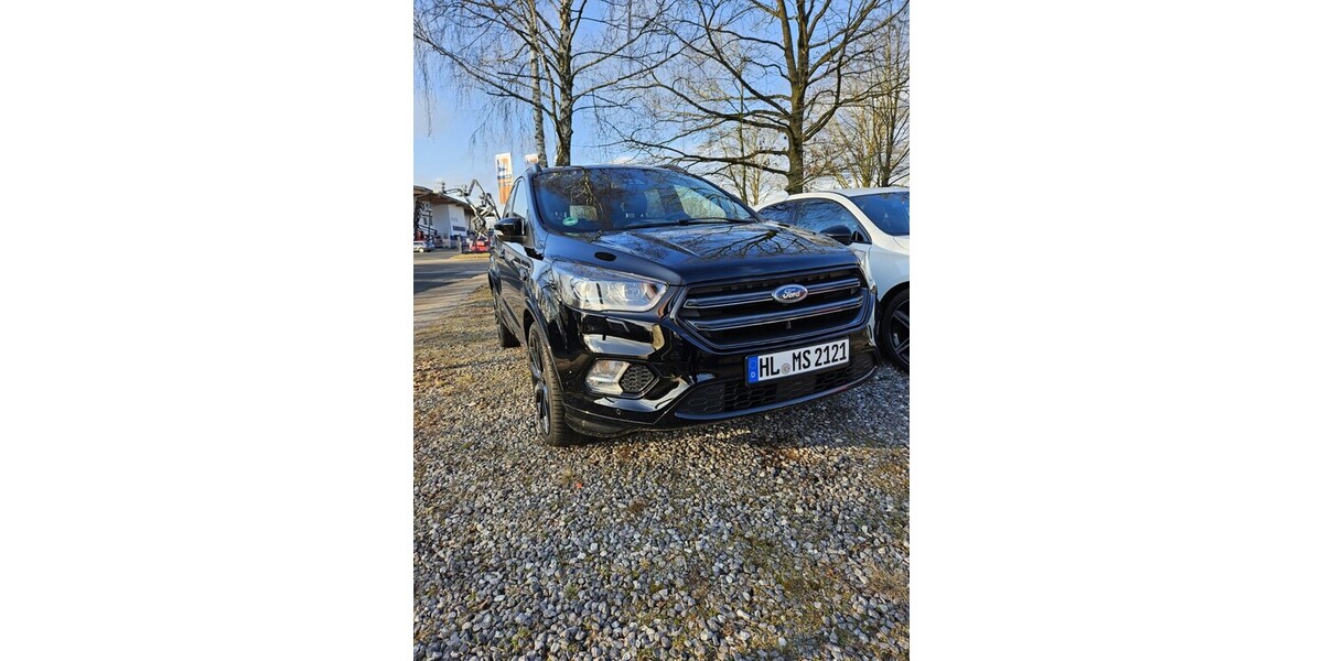 Ford Kuga 90.500 km 22.999 &euro; Lübeck 23539