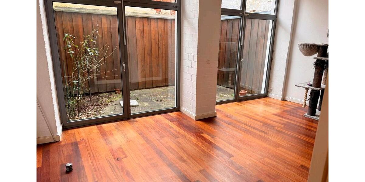 Loft - Studio - Atelier Lübeck Sankt Jürgen - 3 Zimmer, 217 m&sup2;, 2.150&euro; | Angebot:26611997