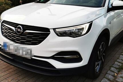 Opel Grandland (X) 66.500 km 13.500 &euro; Lübeck 23554