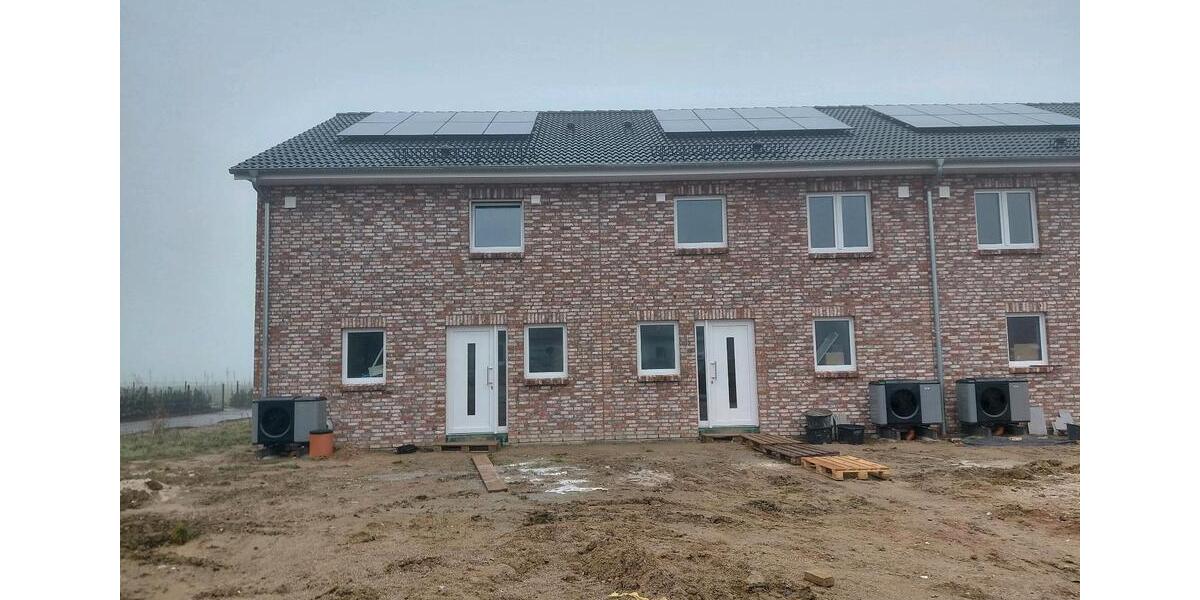 Neubau Erstbezug 6 freie Reihenhäuser an Feldrandlage 4 zimmer