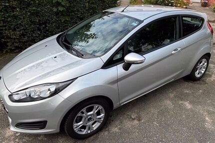 Ford Fiesta 132.000 km 4.599 &euro; Lübeck 23566