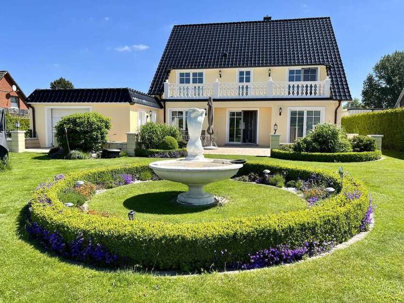 Haus zum Kaufen in Bad Oldesloe 899.000 € 270 m²