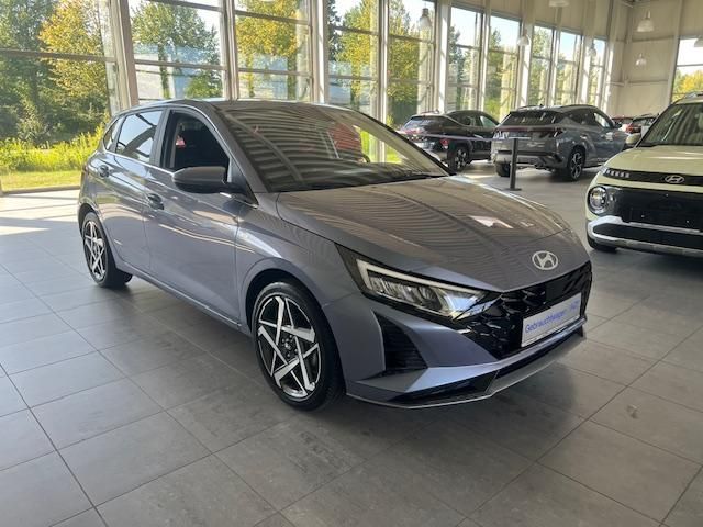 i20