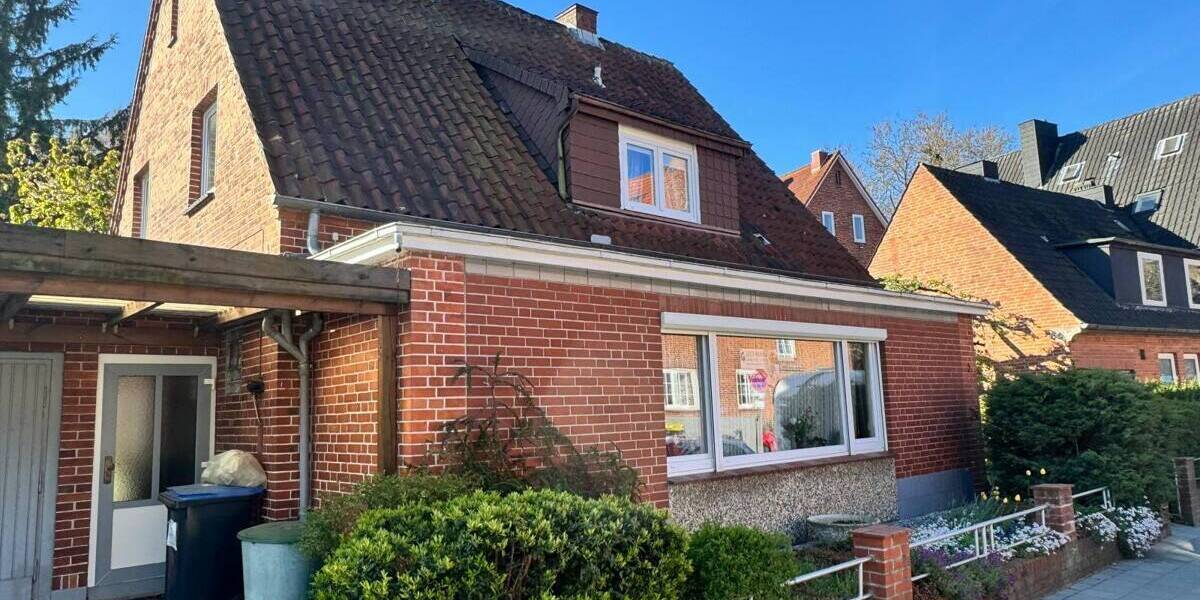 Einfamilienhaus Lübeck / St. Gertrud St. Jürgen - 6 Zimmer, 140 m&sup2;, 350.000&euro; | Angebot:26434015