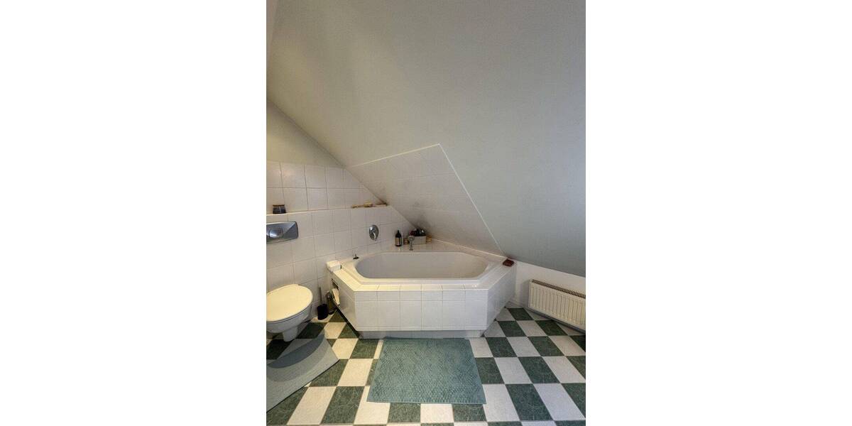 Reihenmittelhaus Lübeck Kücknitz - 4 Zimmer, 83 m&sup2;, 289.000&euro; | Angebot:26885886