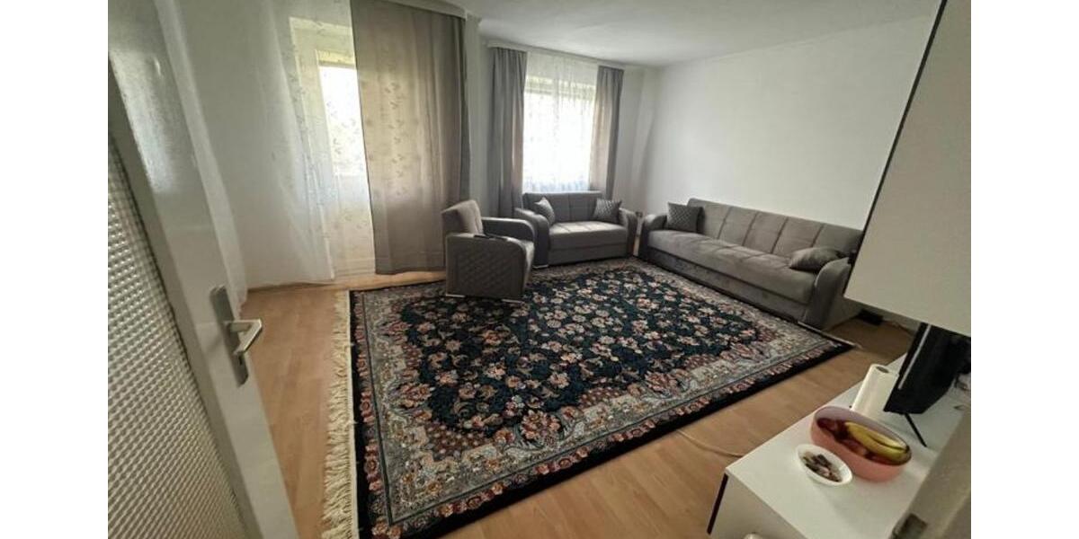 1,5 Zimmerwohnung in HL-Buntekuh, renoviert + sofort frei 1.5 zimmer