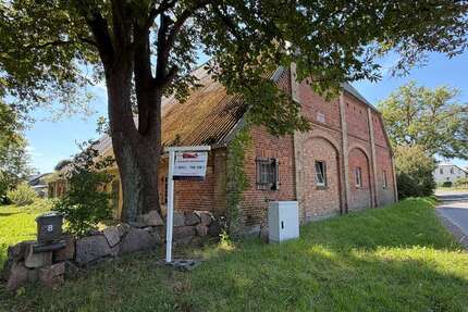 Haus Roggenstorf - 10 Zimmer, 700 m&sup2;, 140.000&euro; | Angebot:27427154