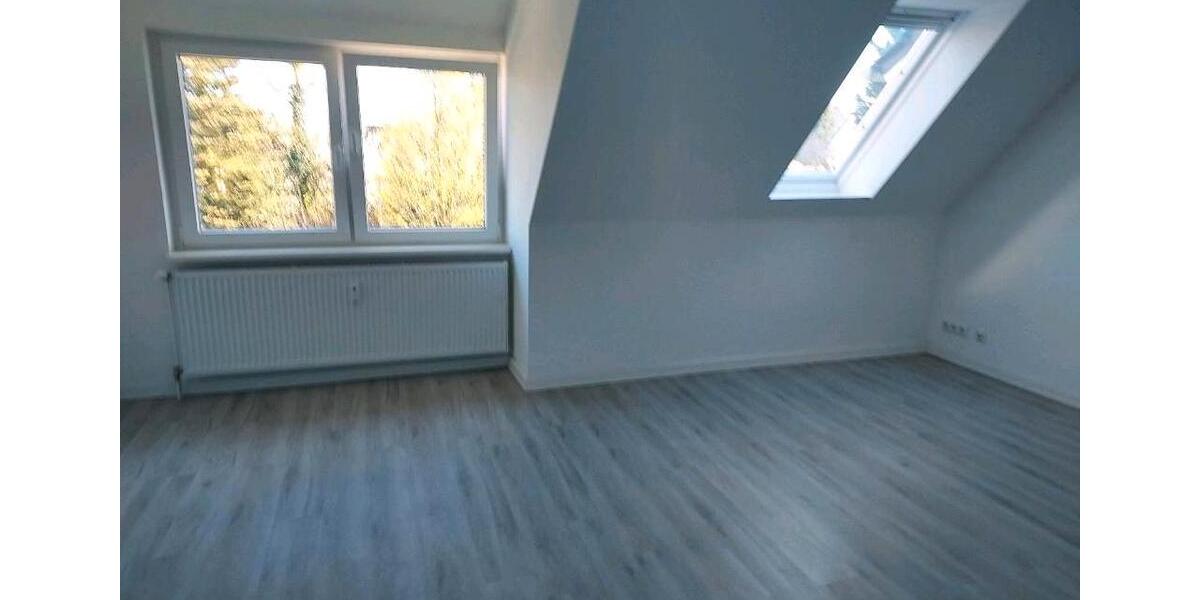 Dachgeschoßwohnung Timmendorfer Strand - 3 Zimmer, 68 m&sup2;, 1.050&euro; | Angebot:26681445