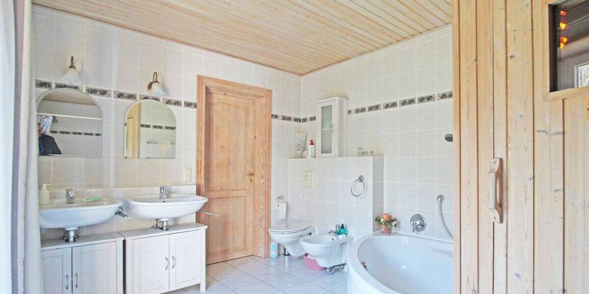 Einfamilienhaus Bad Segeberg - 6 Zimmer, 207 m&sup2;, 850.000&euro; | Angebot:26028978