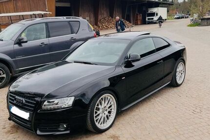 Audi A5 196.000 km 11.500 € Lübeck 23554
