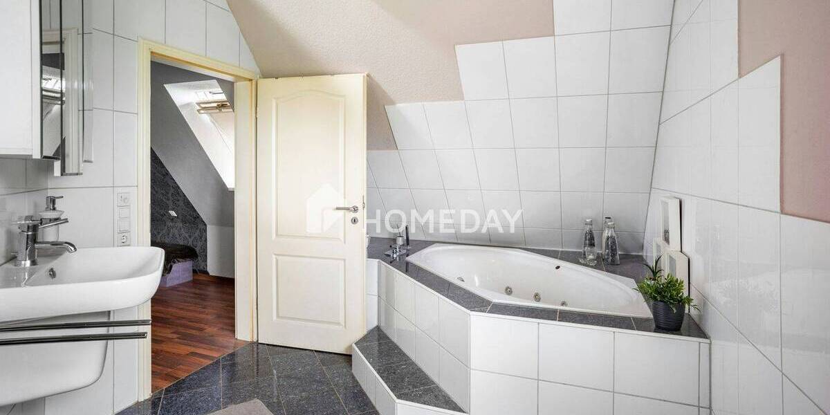 Einfamilienhaus Rethwisch - 8 Zimmer, 300 m&sup2;, 610.000&euro; | Angebot:26740717