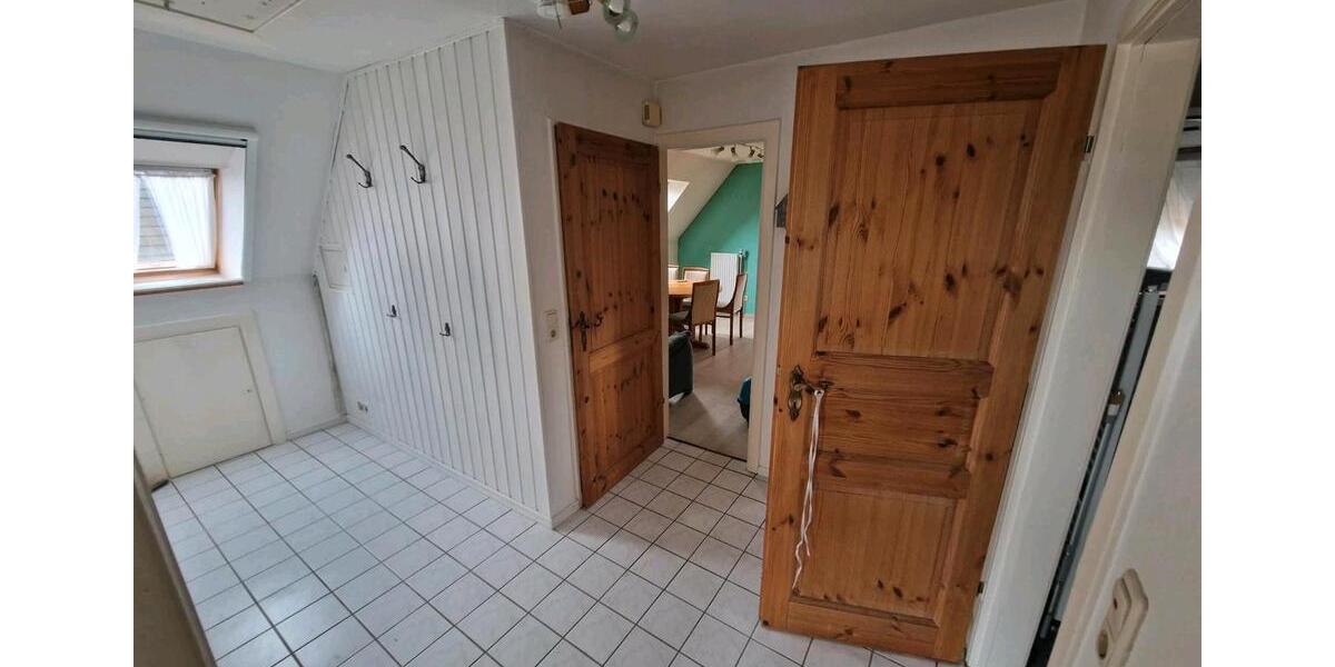 Etagenwohnung Ahrensbök - 3 Zimmer, 110 m&sup2;, 1.200&euro; | Angebot:26649683