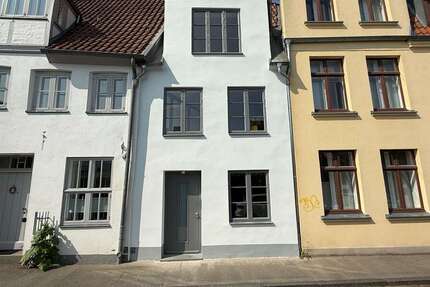 Haus Lübeck Innenstadt - 4 Zimmer, 95 m&sup2;, 510.000&euro; | Angebot:26156210