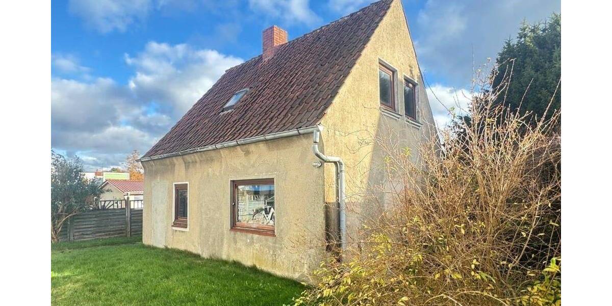 Mehrfamilienhaus, Wohnhaus Lübeck Buntekuh - 9 Zimmer, 156 m&sup2;, 379.000&euro; | Angebot:25969782