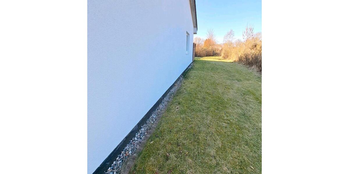 Erdgeschoßwohnung Dassow - 4 Zimmer, 104 m&sup2;, 1.200&euro; | Angebot:25392798