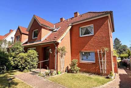 Haus zum Kaufen in Groß Grönau 299.000 € 133 m²
