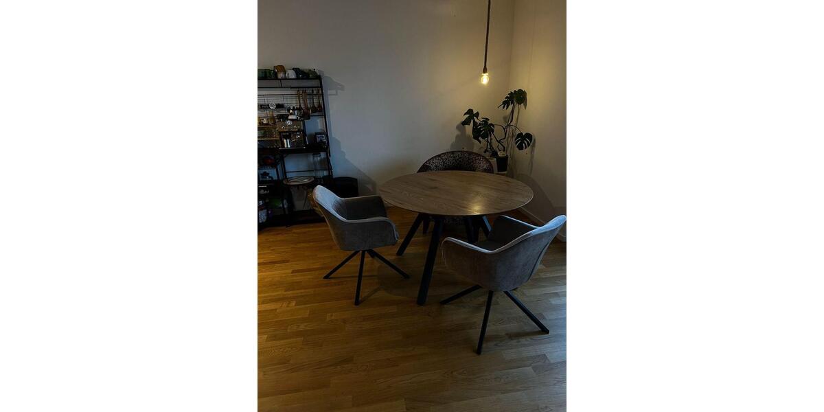 Etagenwohnung Lübeck Innenstadt - 4 Zimmer, 100 m&sup2;, 1.830&euro; | Angebot:24539917