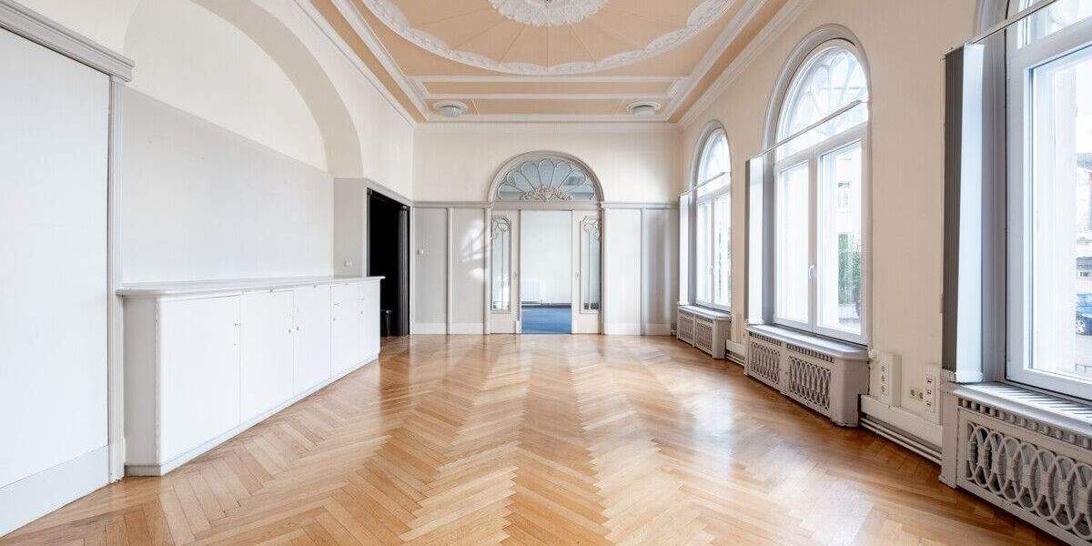 Repräsentative Gewerbeflächen in zentraler, bahnhofsnaher Lage 5 zimmer