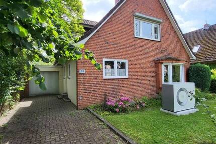Zentrale 2-Zimmer EinliegerWohnung mit Gartennutzung in Lübeck - St. Gertrud - Roonstraße
