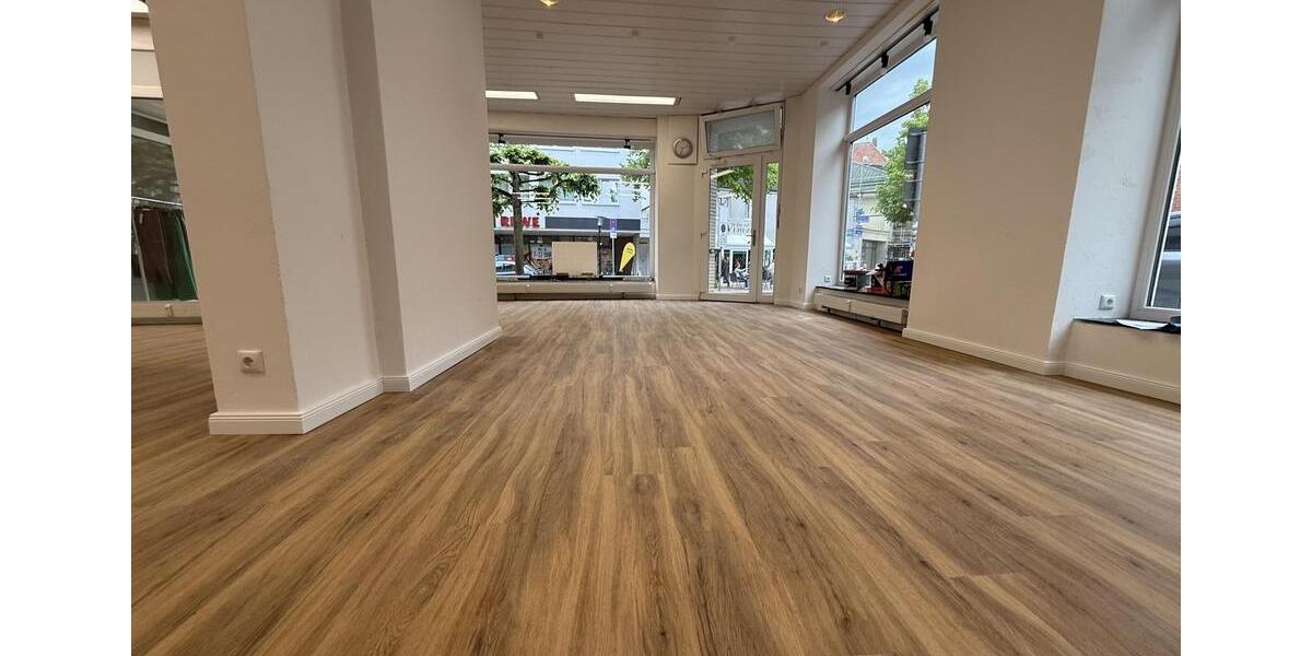Gewerbeobjekt Bad Schwartau - 1.750&euro; | Angebot:26680384