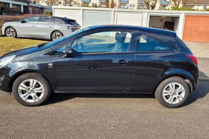 Opel Corsa 42.500 km 6.900 &euro; Bad Schwartau 23611