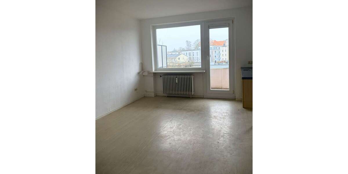Wohnung zum Mieten in Lübeck 349 € 34.97 m² 1 zimmer