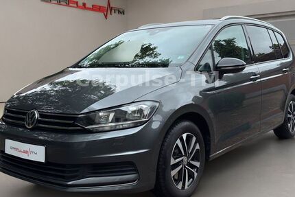 VW Touran 68.000 km 22.900 &euro; Kastorf 23847