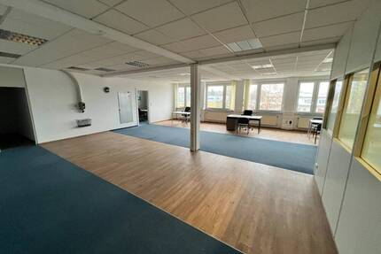 400 m² Büro in Karlshof