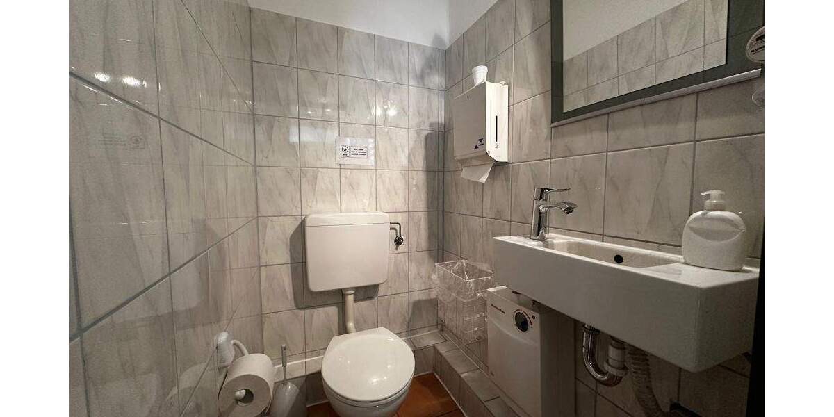 Gewerbeeinheit mit Potential - frei werdend zum 01.04.2026 5 zimmer