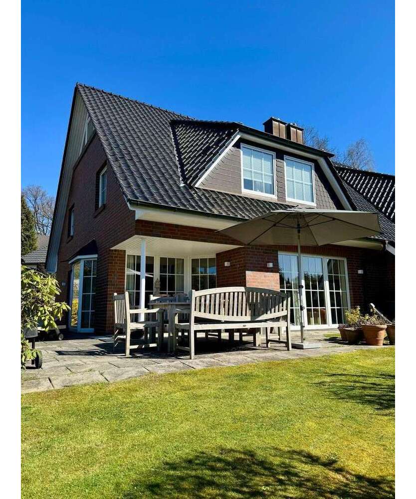 Haus zum Kaufen in Hoisdorf 639.000 € 167 m²