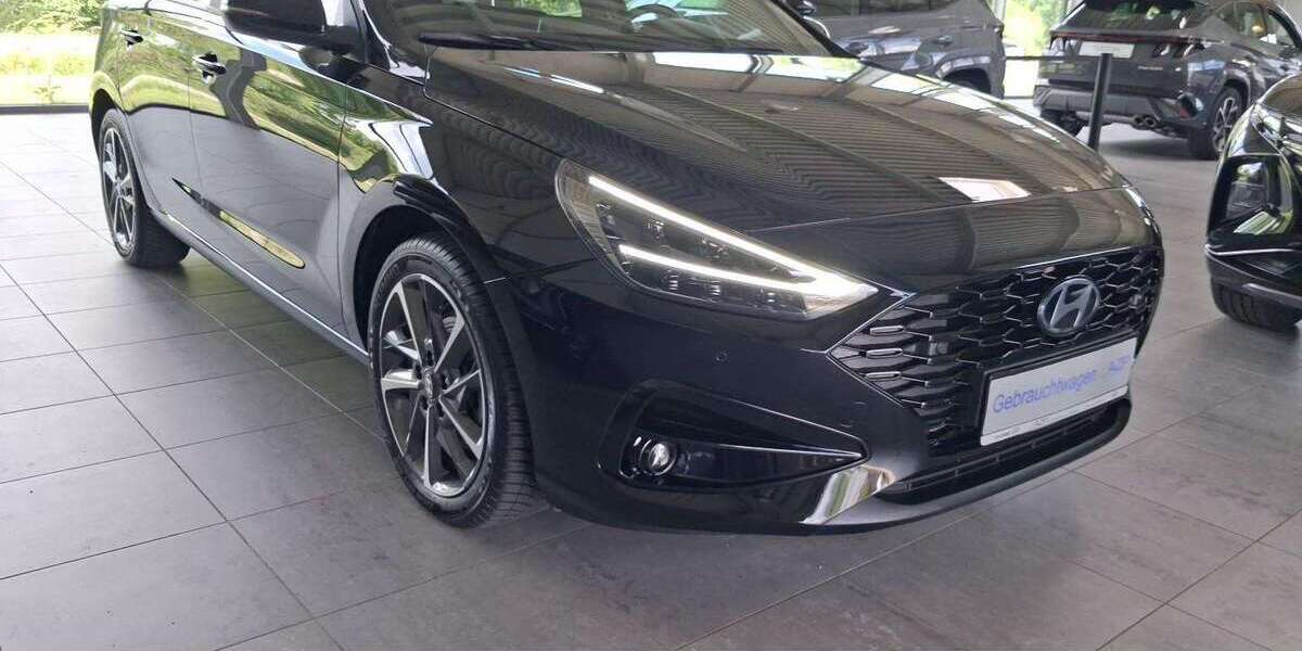 Hyundai i30 8.833 km 25.480 &euro; Lübeck 23562