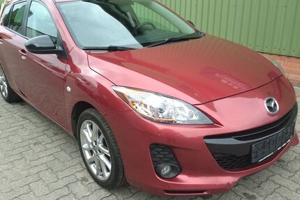 Mazda 3 50.131 km 7.499 &euro; Elmenhorst 23869