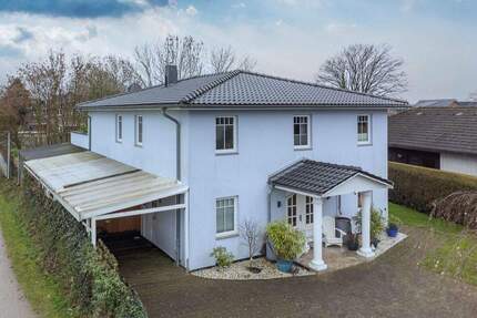 Haus Todendorf - 6 Zimmer, 252 m&sup2;, 749.000&euro; | Angebot:24303665