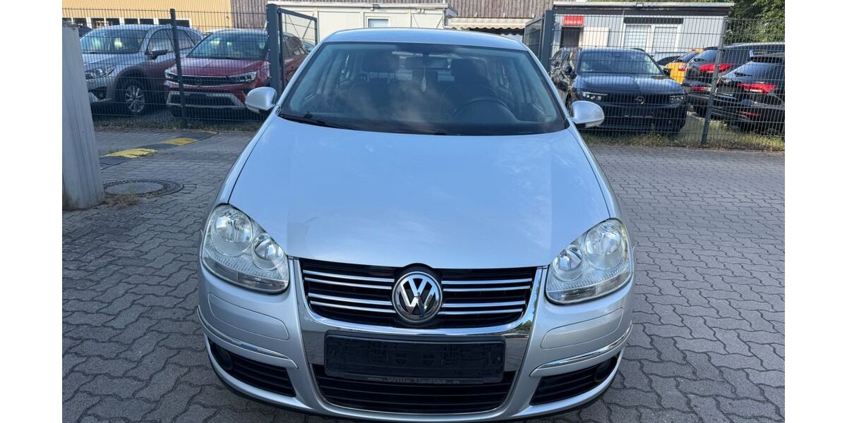 VW Jetta 147.000 km 6.499 &euro; Stockelsdorf 23617