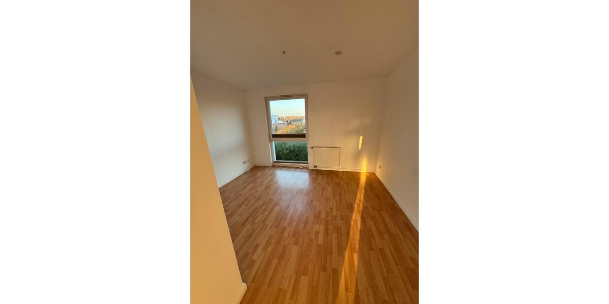 Reihenhaus Lübeck Sankt Jürgen - 2.5 Zimmer, 115 m&sup2;, 1.750&euro; | Angebot:27737917