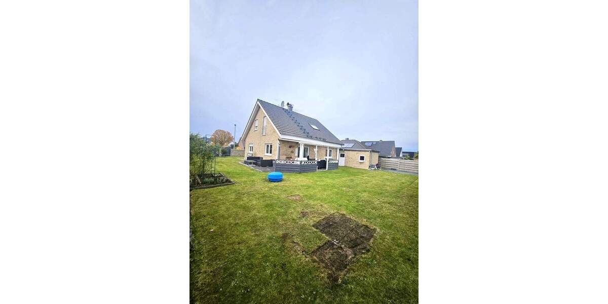 Einfamilienhaus Groß Grönau - 4 Zimmer, 125 m&sup2;, 2.200&euro; | Angebot:25385415