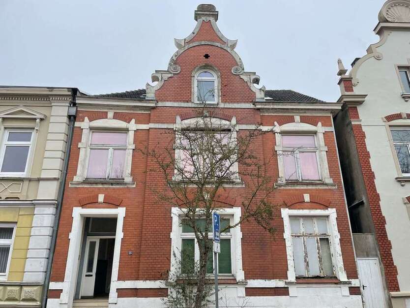 Haus zum Kaufen in Eutin 269.000 € 160 m²