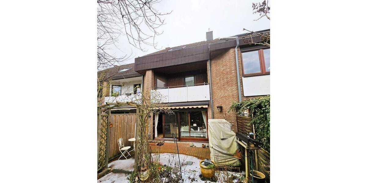 Reihenmittelhaus Reinfeld - 6 Zimmer, 166 m&sup2;, 369.000&euro; | Angebot:25774424