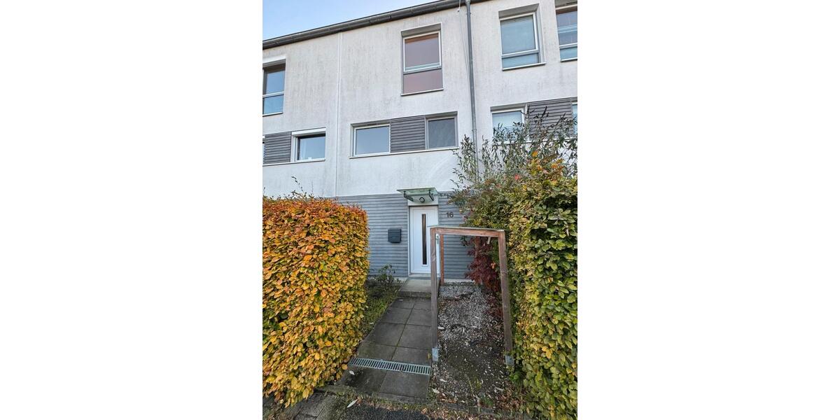 Reihenhaus Lübeck Sankt Jürgen - 2.5 Zimmer, 115 m&sup2;, 1.750&euro; | Angebot:27737917