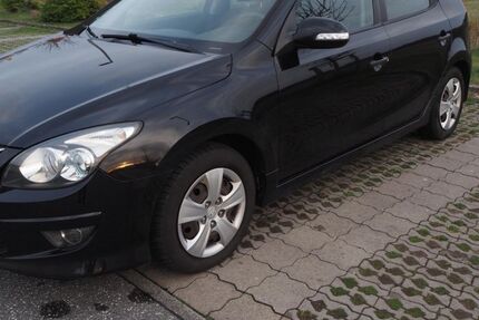 Hyundai i30 214.982 km 4.900 &euro; Lübeck 23558