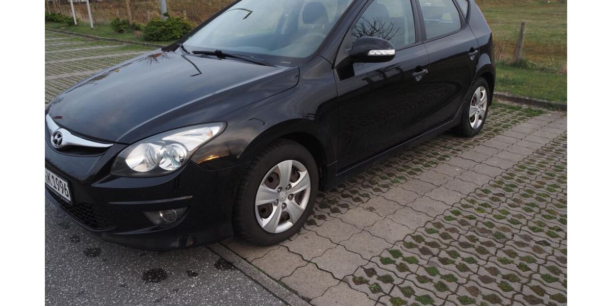Hyundai i30 214.982 km 4.900 &euro; Lübeck 23558