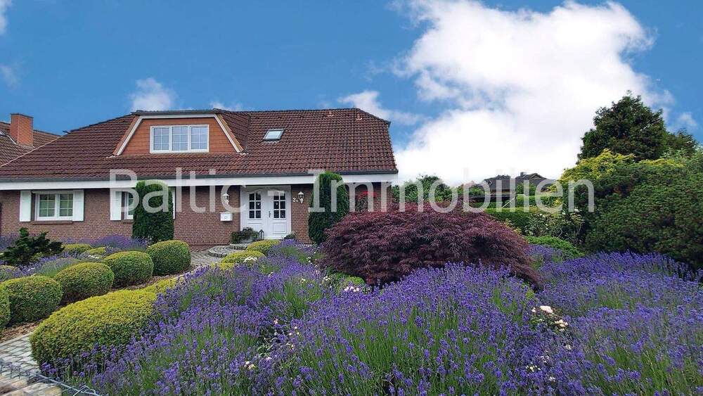 Mehrfamilienhaus, Wohnhaus Neustadt in Holstein Neustadt - 7 Zimmer, 231 m&sup2;, 895.000&euro; | Angebot:25771078