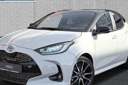 Toyota Yaris 10.797 km 30.990 &euro; Lübeck 23566