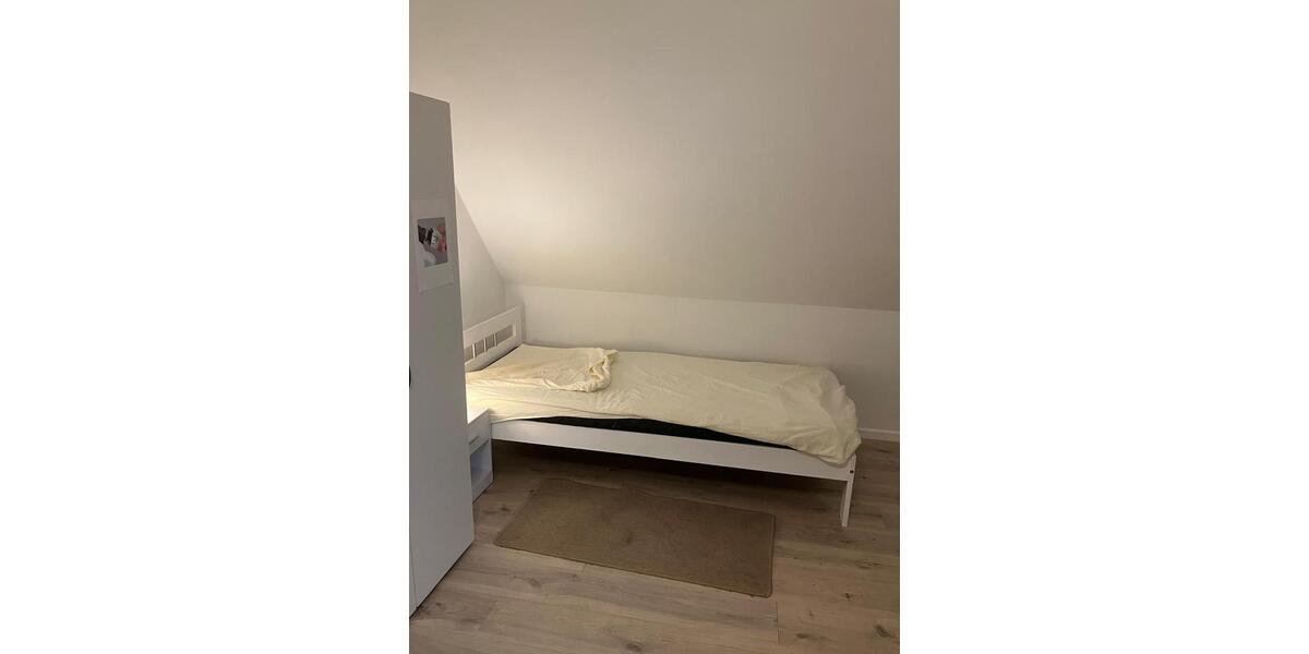 Dachgeschoßwohnung Ratekau Hobbersdorf - 1 Zimmer, 19 m&sup2;, 800&euro; | Angebot:24705476