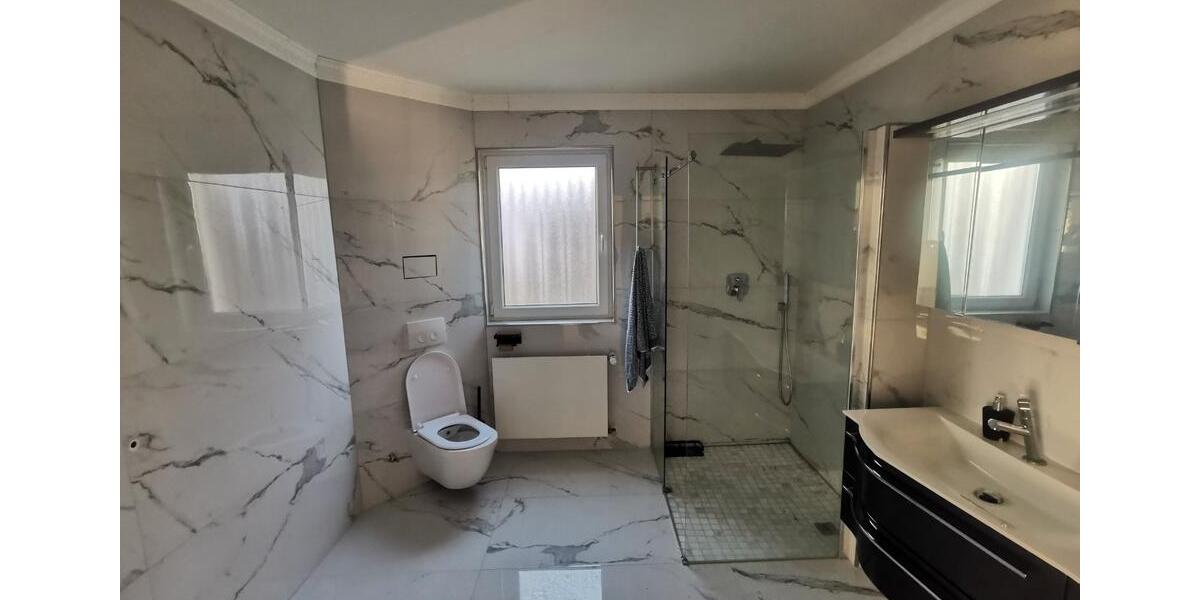 Etagenwohnung Bad Oldesloe - 3 Zimmer, 99 m&sup2;, 1.250&euro; | Angebot:26424889