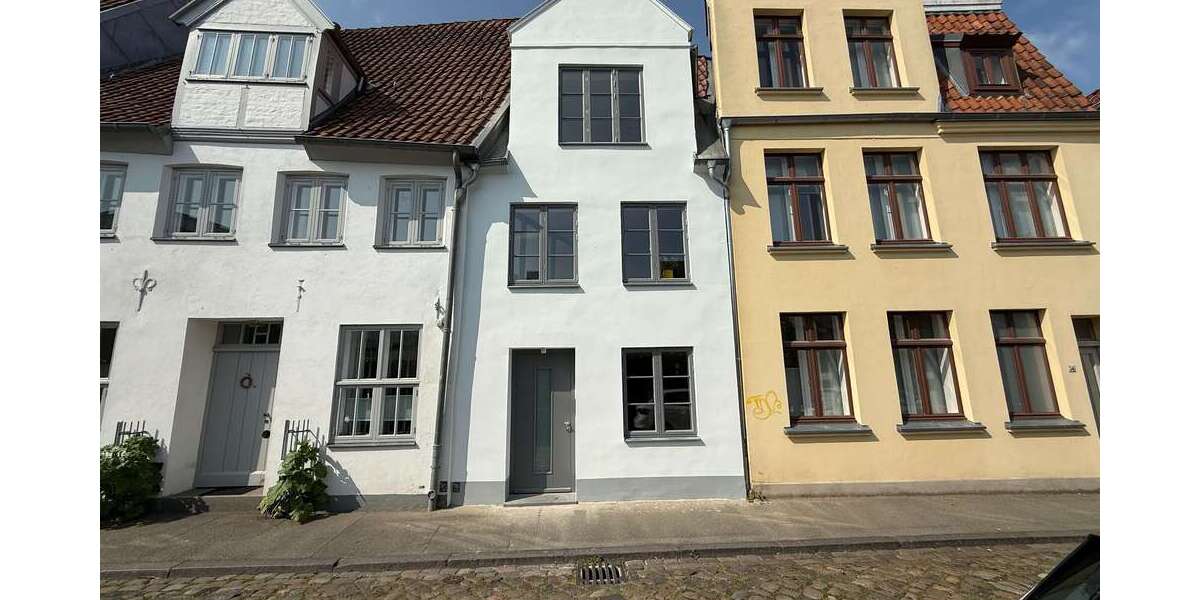Einfamilienhaus Lübeck Innenstadt - 4 Zimmer, 95 m&sup2;, 520.000&euro; | Angebot:25444078