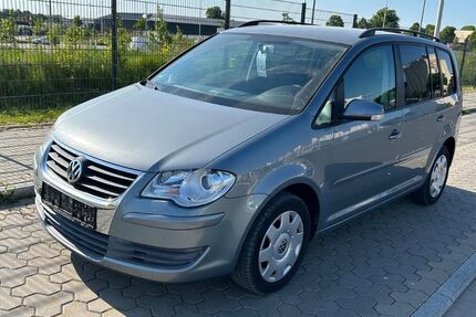 VW Touran 133.000 km 3.999 &euro; Ratzeburg bei Hamburg 23909