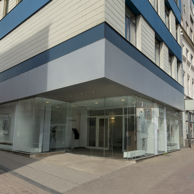 Einzelhandel in Lübeck 3.500 € 180 m²