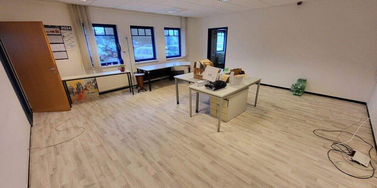Gewerbeobjekt Lübeck / Sankt Lorenz Nord St. Lorenz Nord - 6 Zimmer, 176 m&sup2;, 1.500&euro; | Angebot:25670269